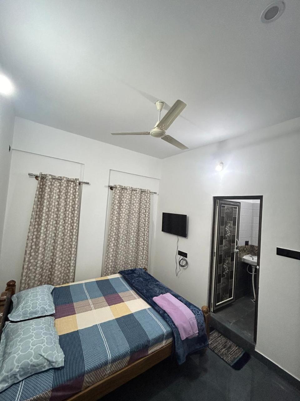 Travel Inn Mysore Vanivilasa Puram Eksteriør bilde